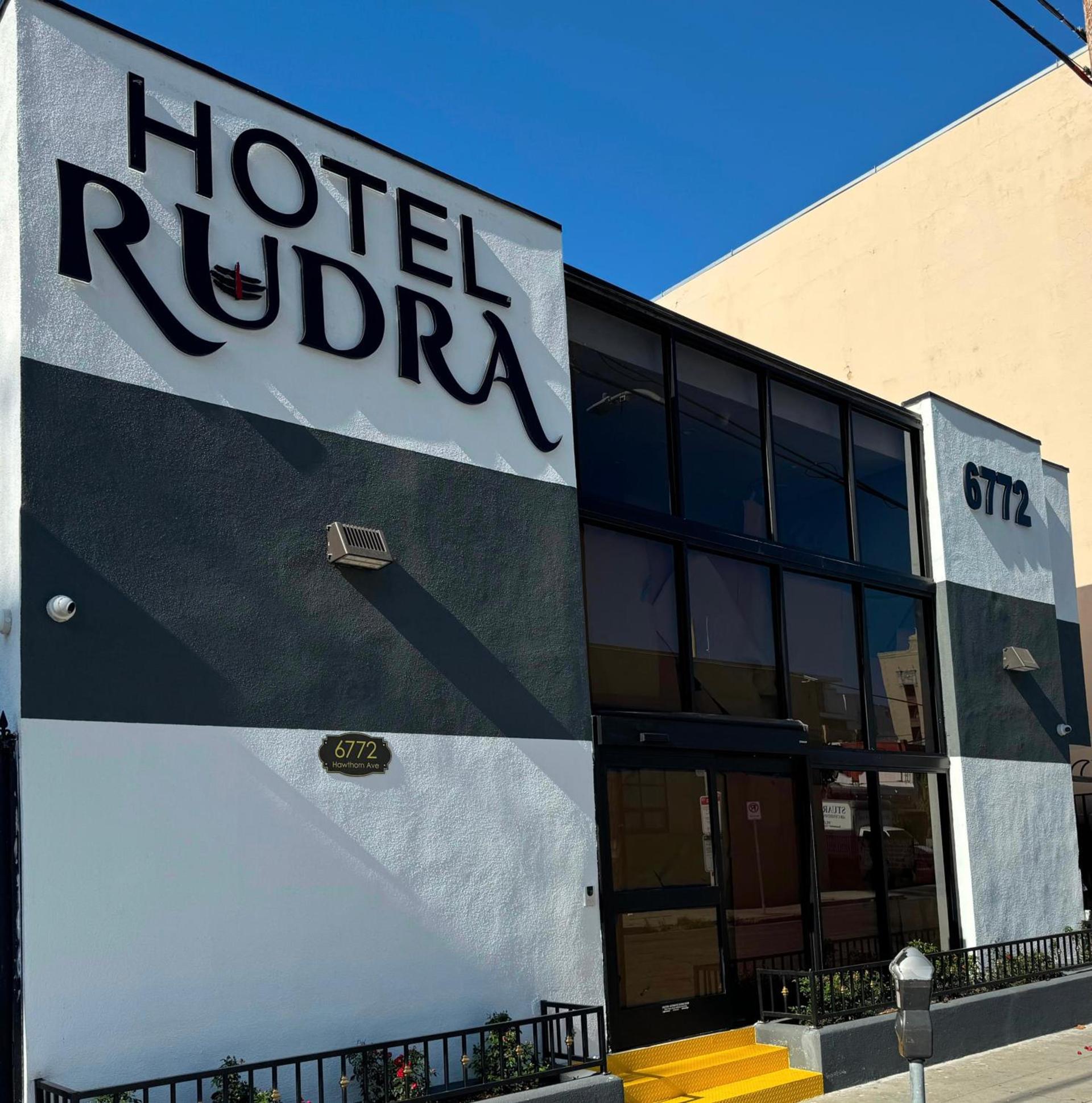 Hotel Rudra - Hollywood photo 1
