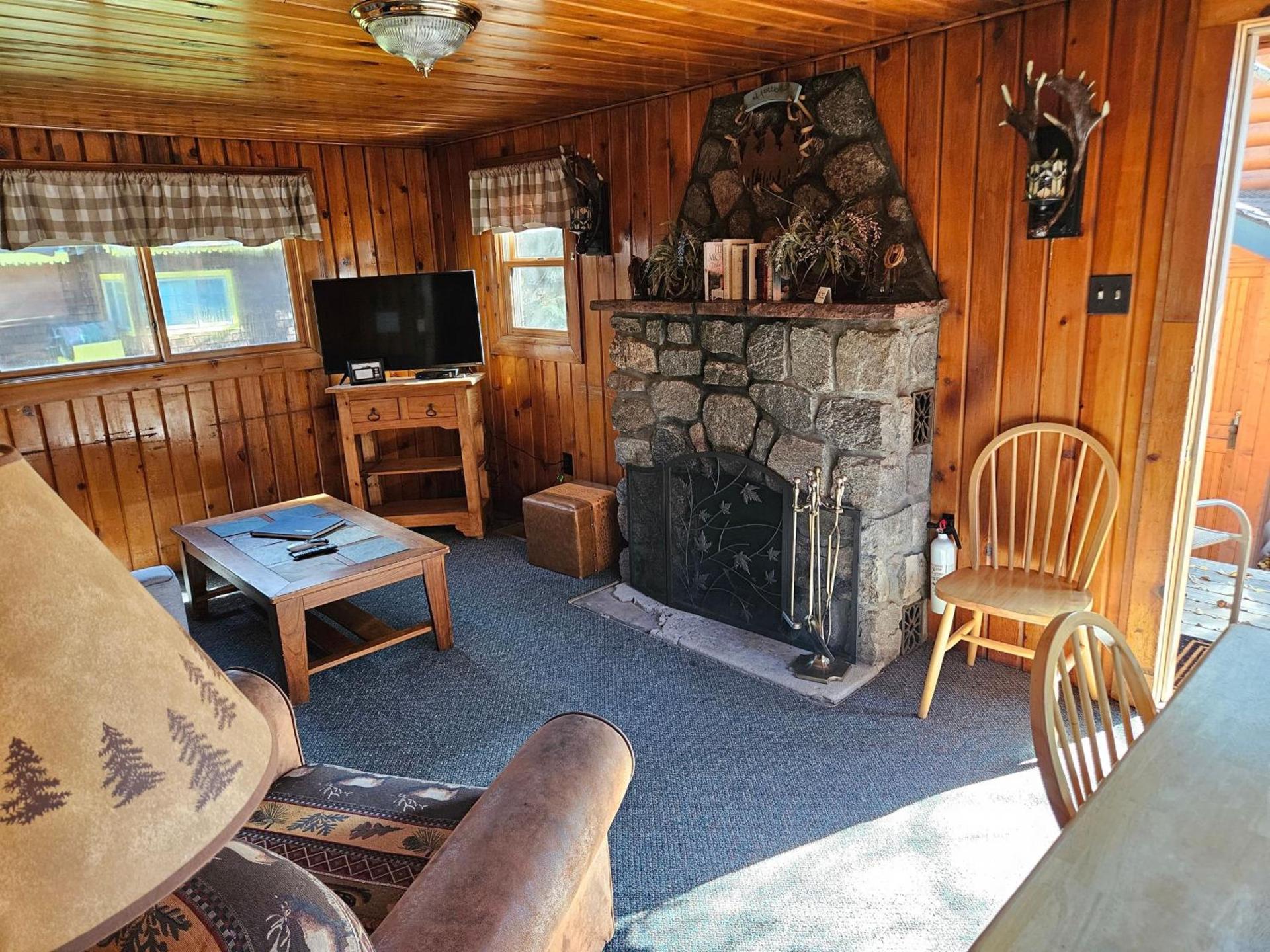 Daven Haven Lodge & Cabins photo 9