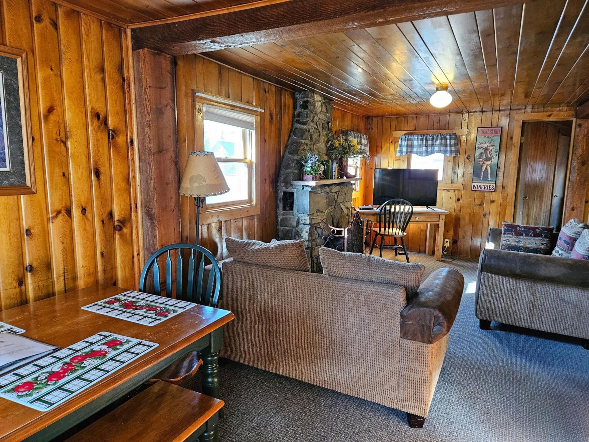 Daven Haven Lodge & Cabins photo 16
