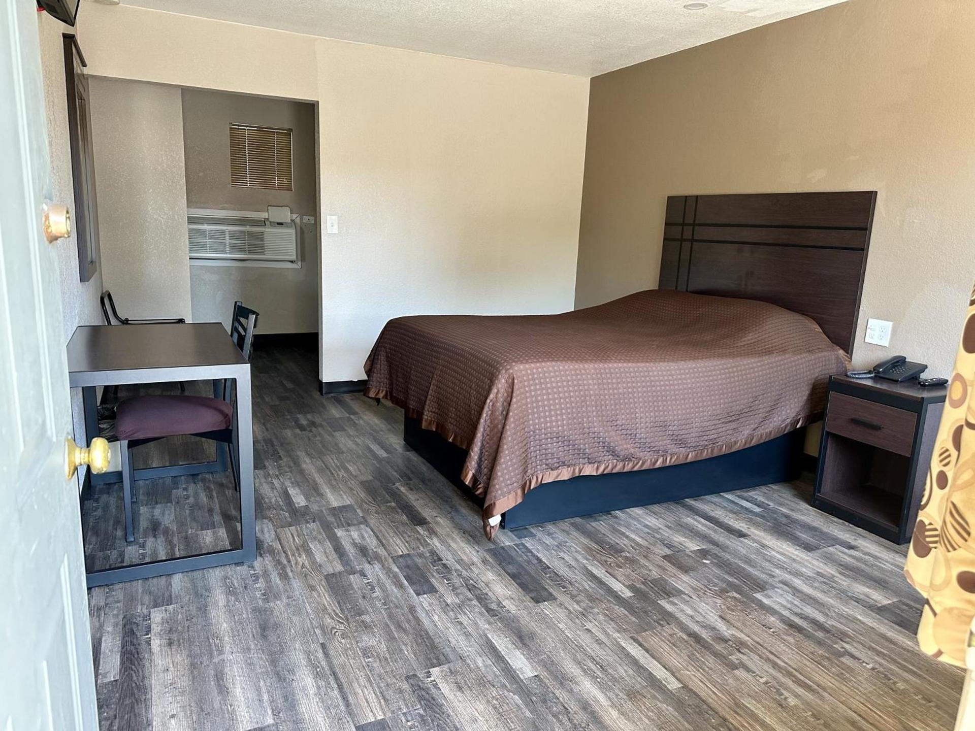 West Inn NAU - Downtown Flagstaff photo 45