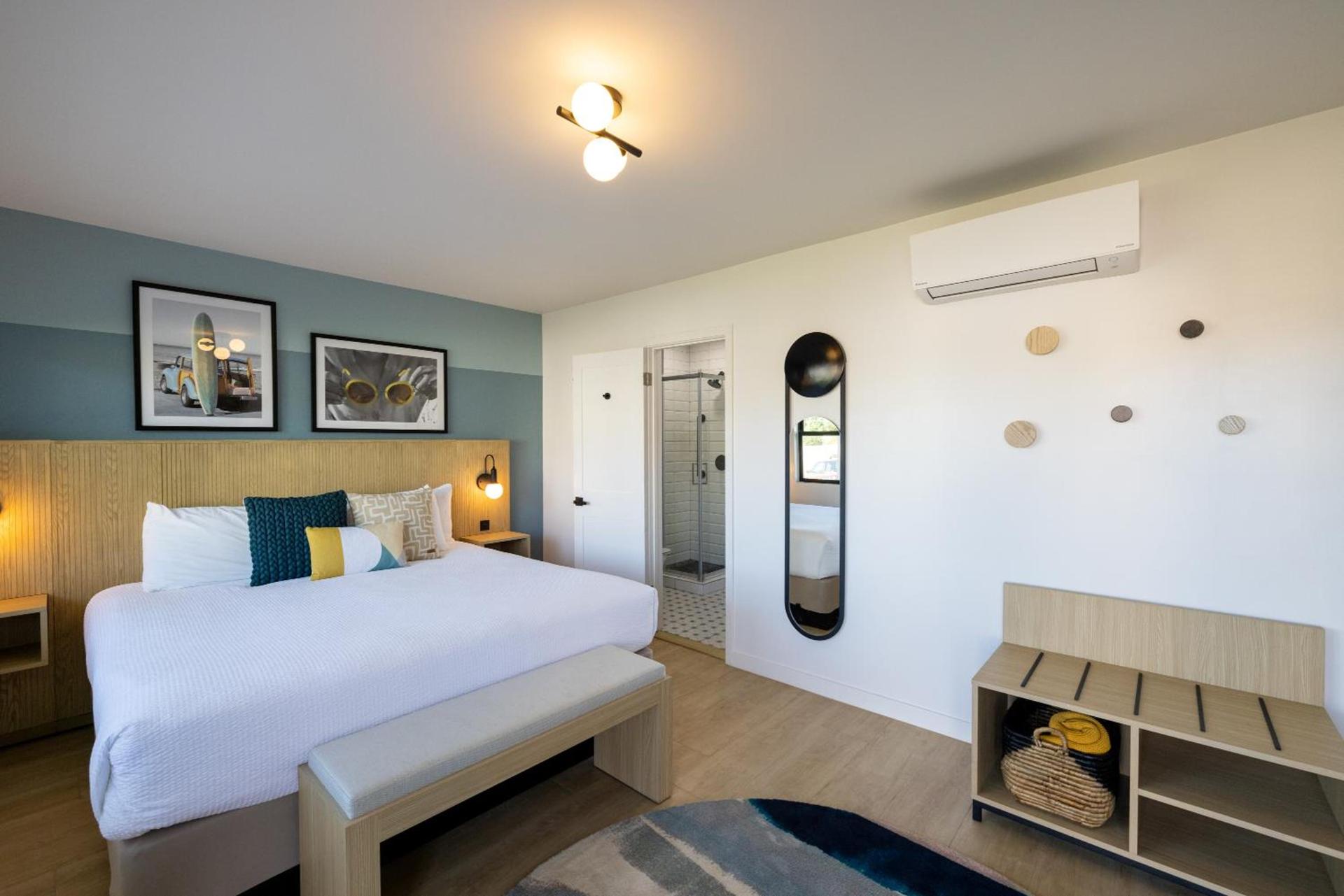 Tides Oceanview Inn and Cottages photo 9