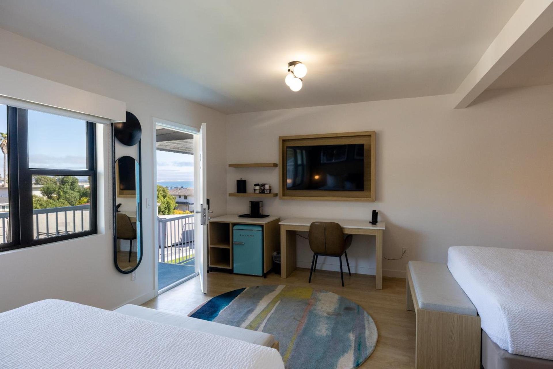Tides Oceanview Inn and Cottages photo 27