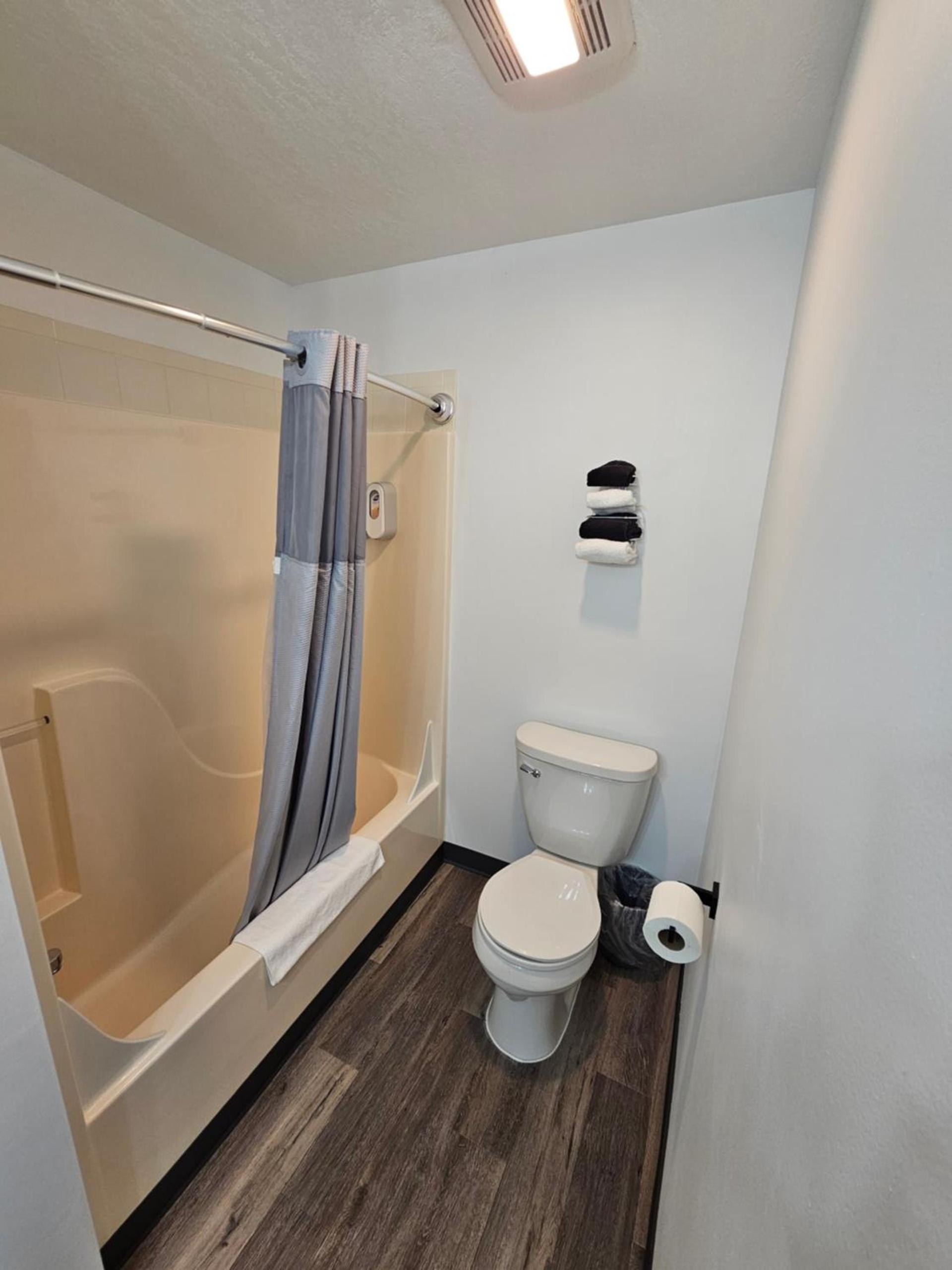 Harbor View Inn Tawas photo 20