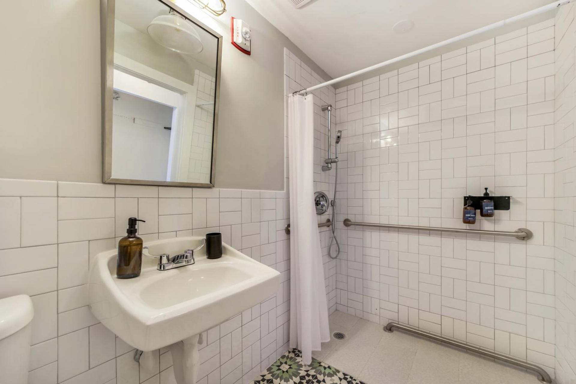 Tower Hotel Little Havana photo 17