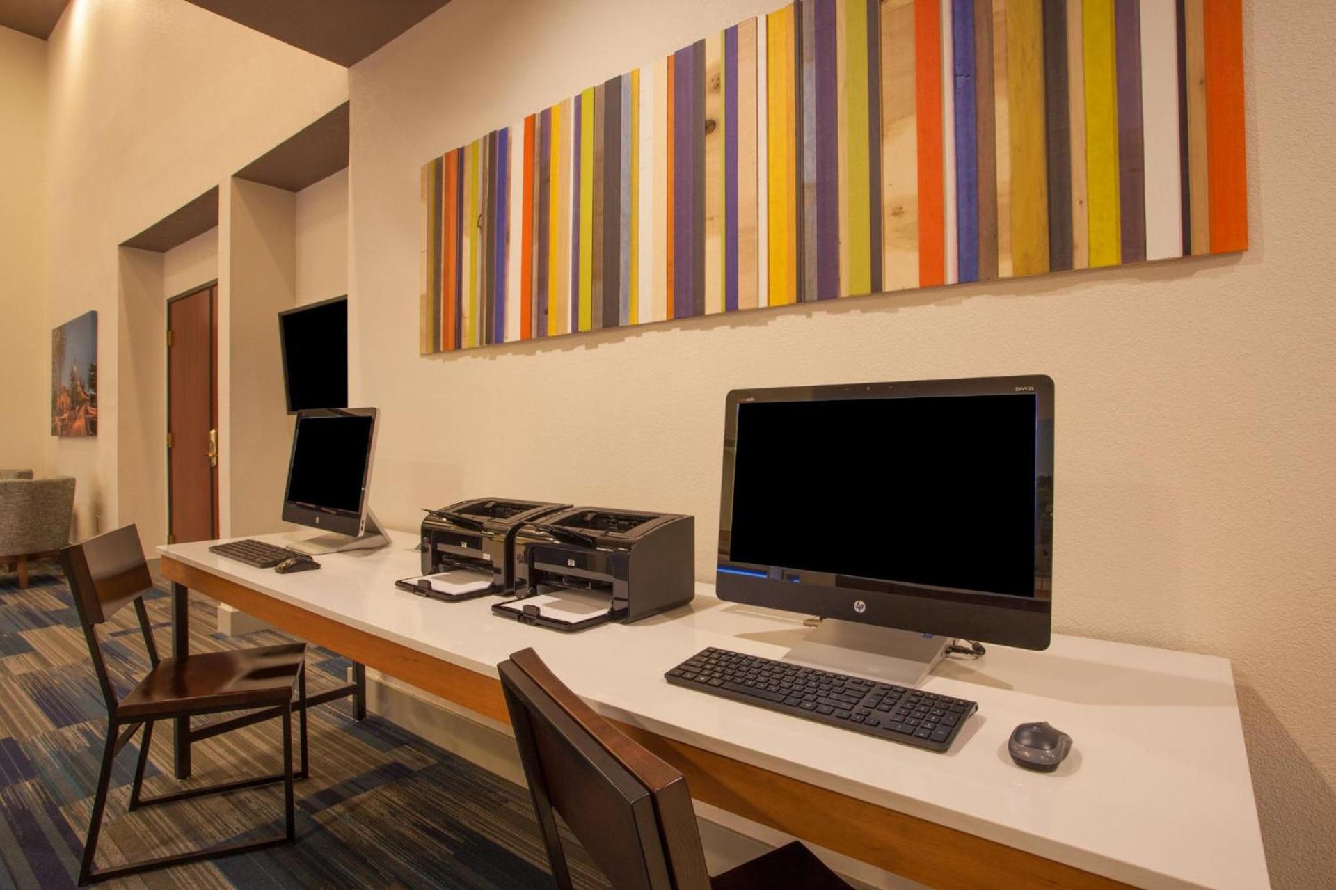 Holiday Inn Express Davis-University Area by IHG photo 54