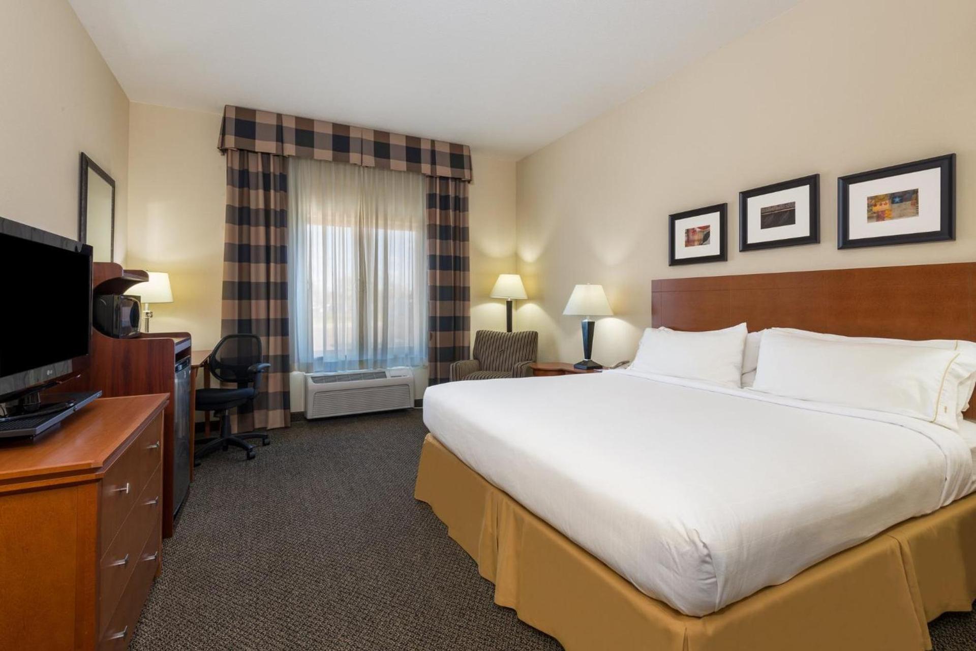 Holiday Inn Express Hotel Vernal by IHG photo 33