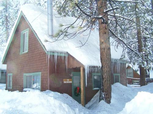 Golden Bear Cottages photo 96