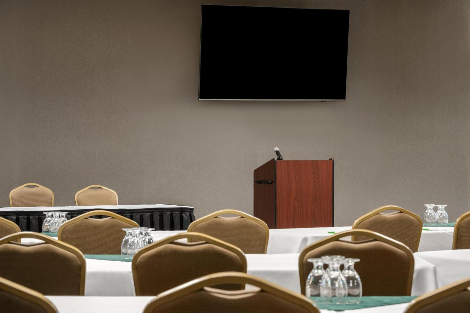 Holiday Inn Ontario by IHG photo 9