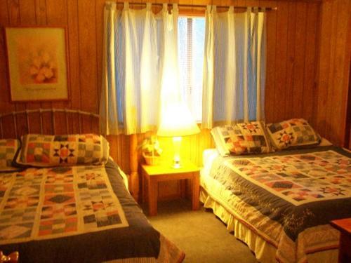 Golden Bear Cottages photo 91