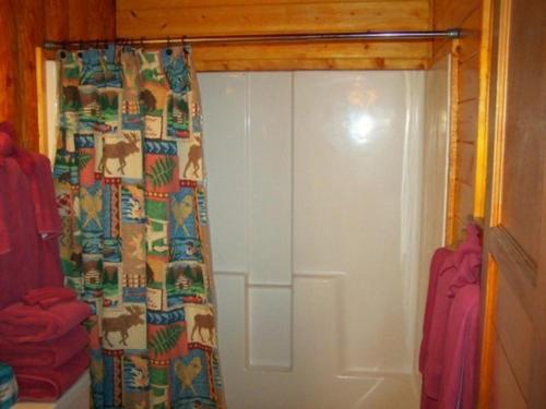 Golden Bear Cottages photo 35