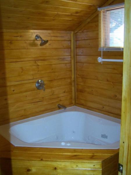Golden Bear Cottages photo 38