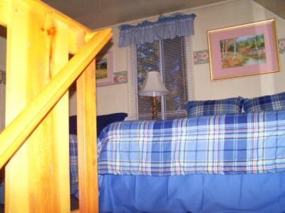 Golden Bear Cottages photo 45