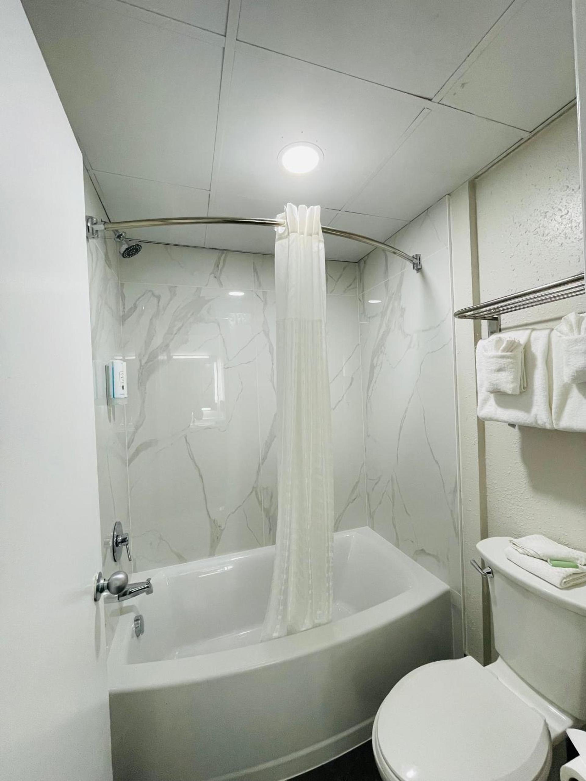 Quality Inn Washington NC photo 34