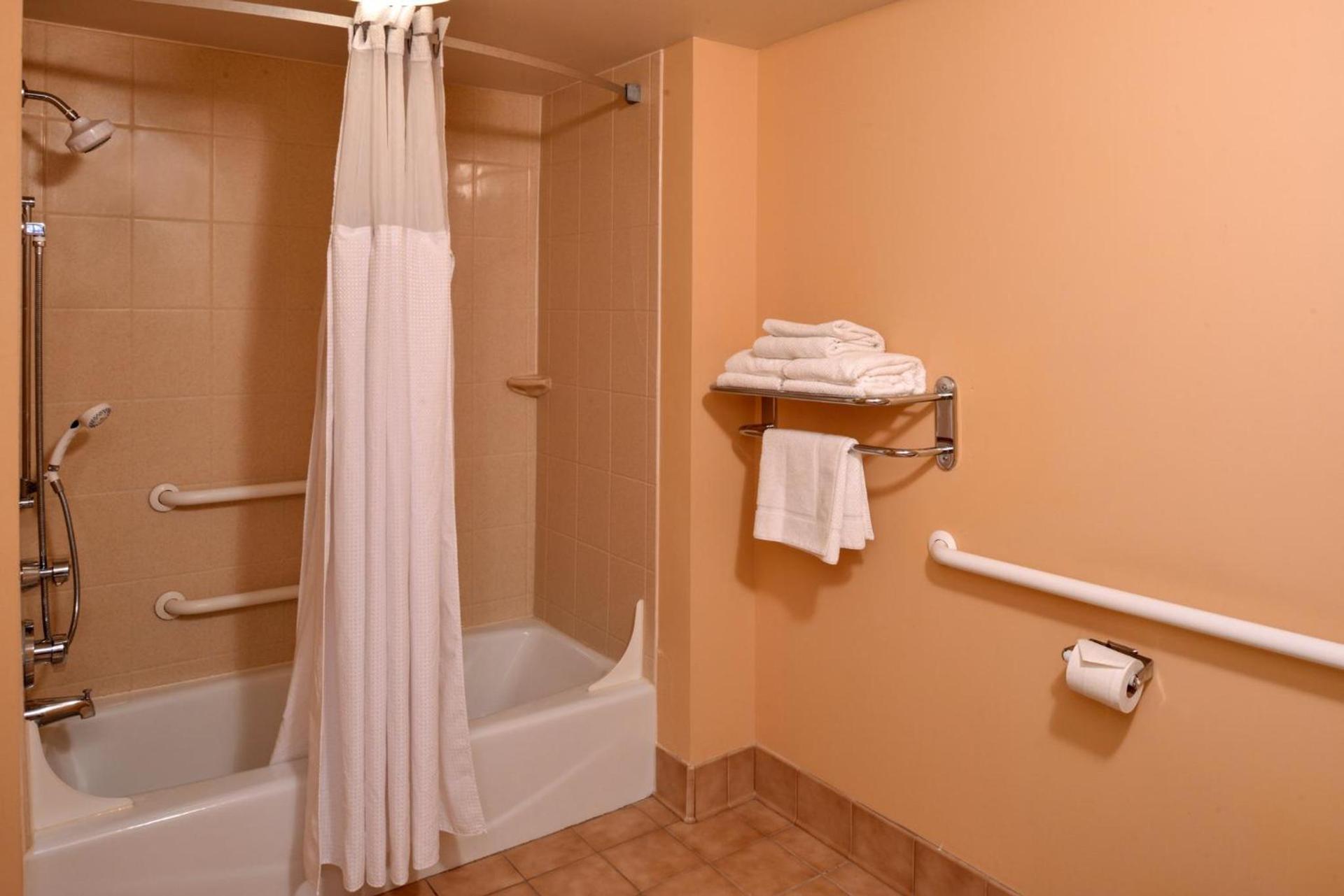 Staybridge Suites Indianapolis-Airport by IHG photo 75