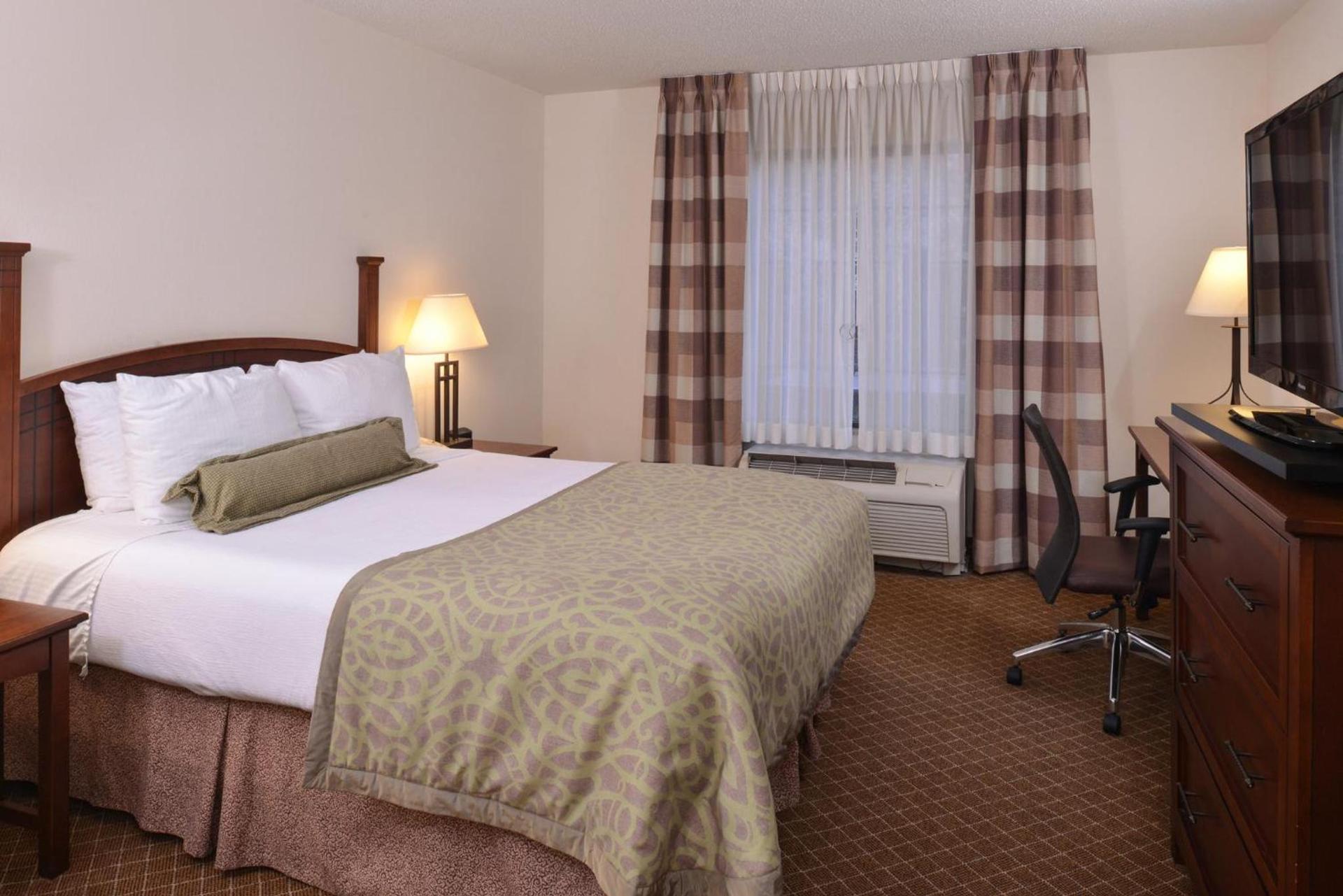 Staybridge Suites Indianapolis-Airport by IHG photo 62
