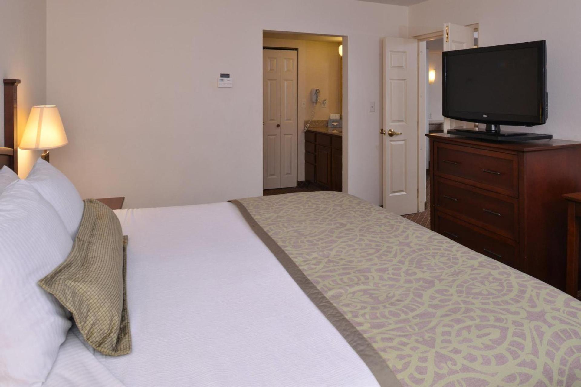 Staybridge Suites Indianapolis-Airport by IHG photo 78