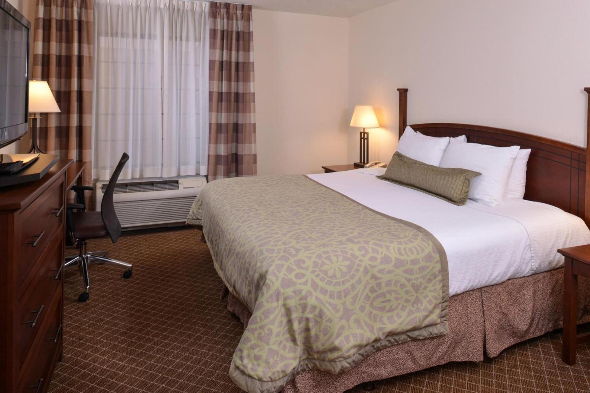 Staybridge Suites Indianapolis-Airport by IHG photo 63