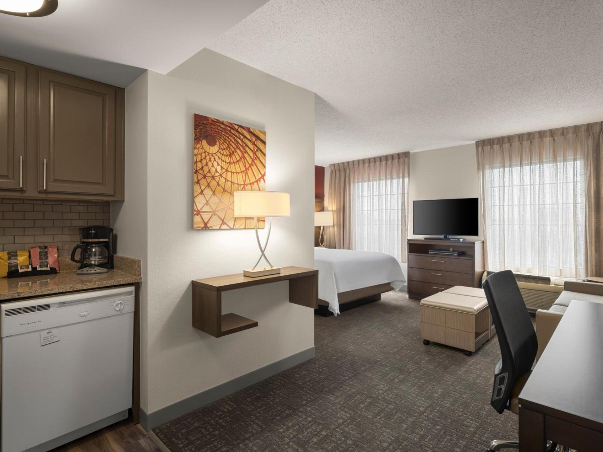 Staybridge Suites Indianapolis-Airport by IHG photo 85