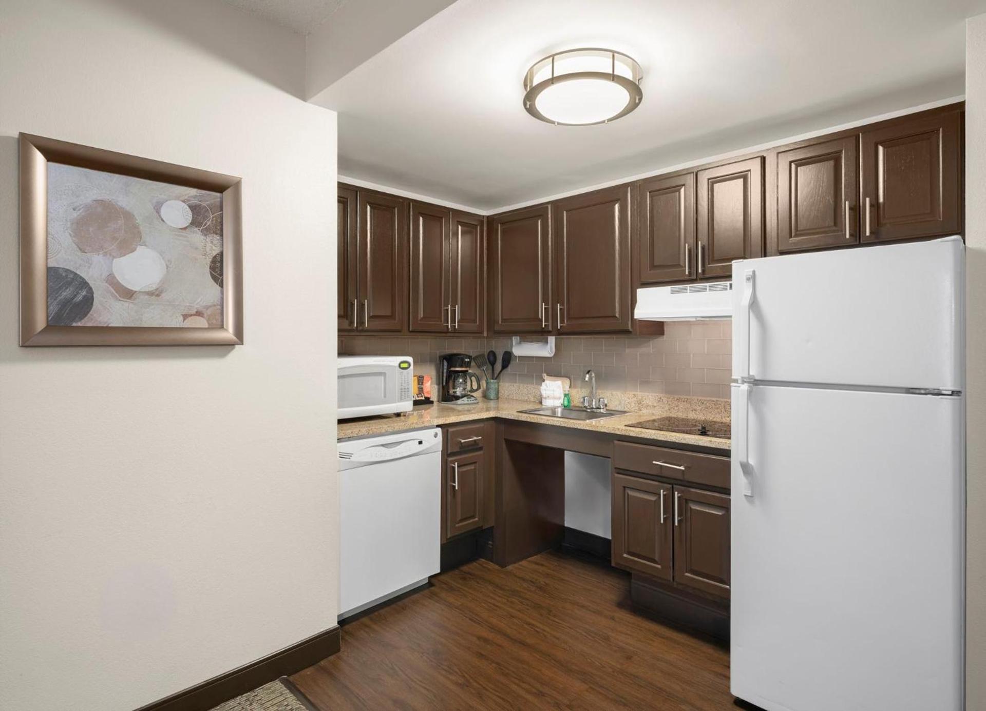Staybridge Suites Indianapolis-Airport by IHG photo 83