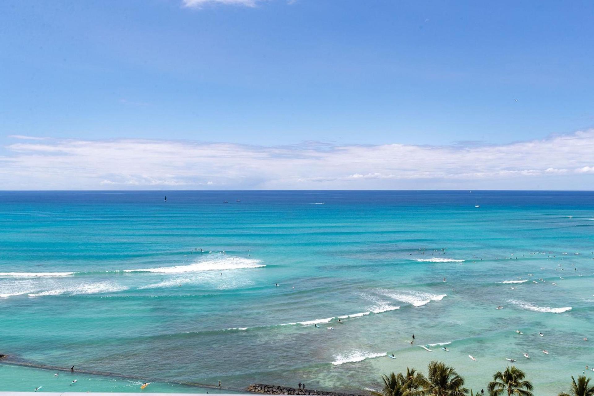 ESPACIO THE JEWEL OF WAIKIKI photo 13