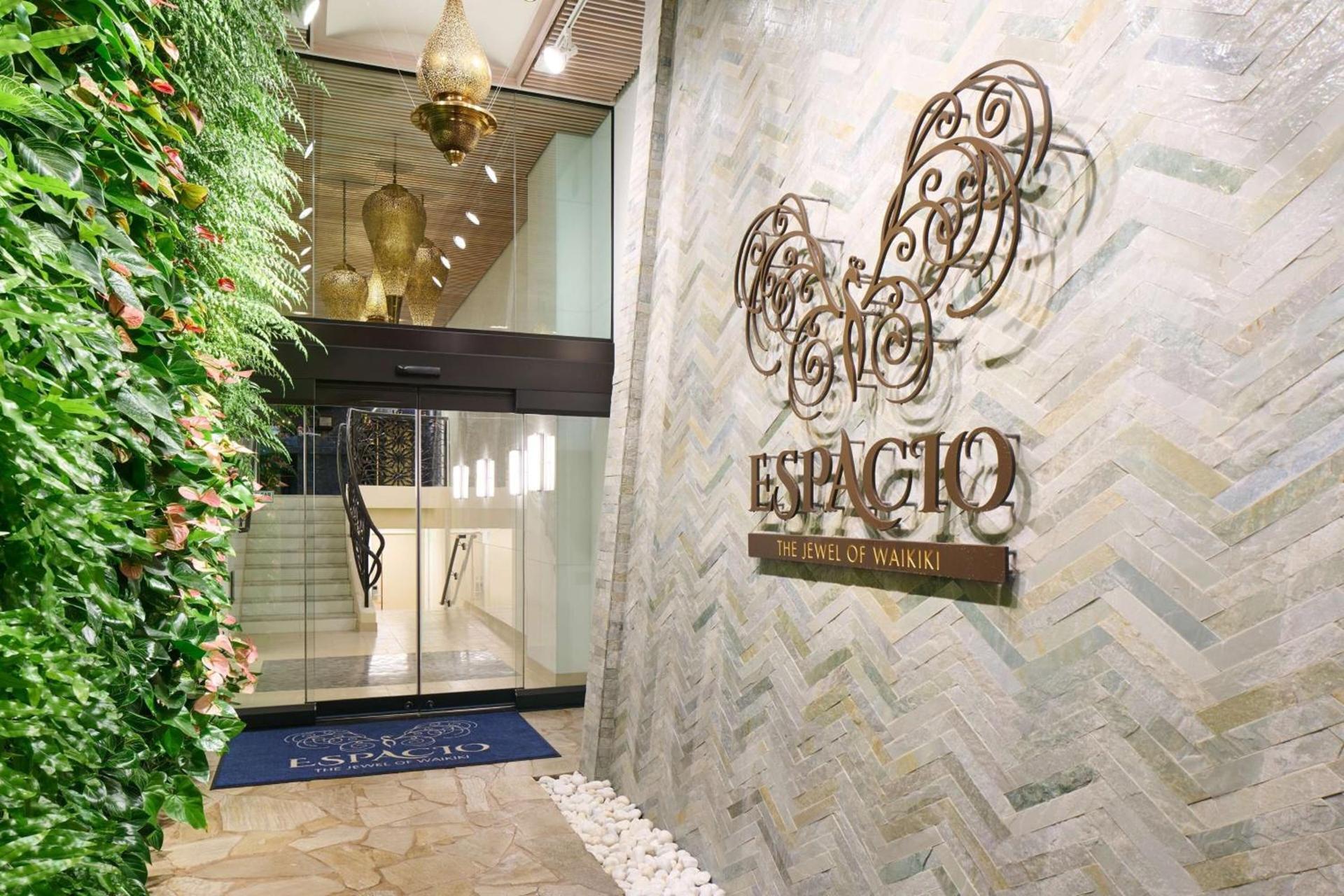 ESPACIO THE JEWEL OF WAIKIKI photo 9