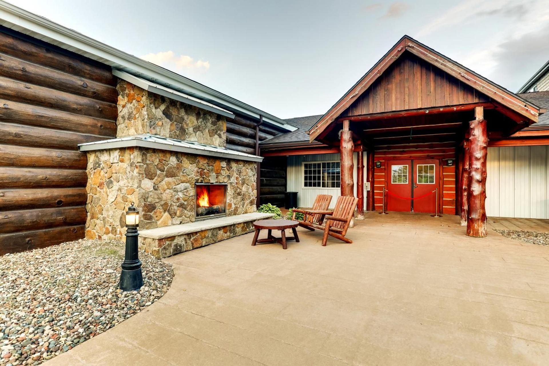 Stoney Creek Hotel La Crosse - Onalaska photo 15