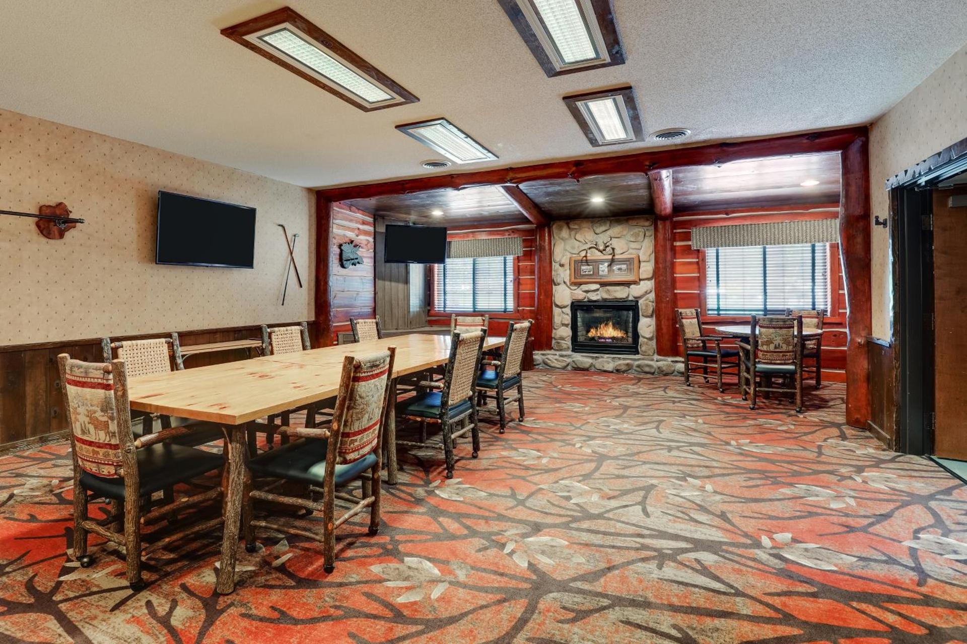 Stoney Creek Hotel La Crosse - Onalaska photo 22
