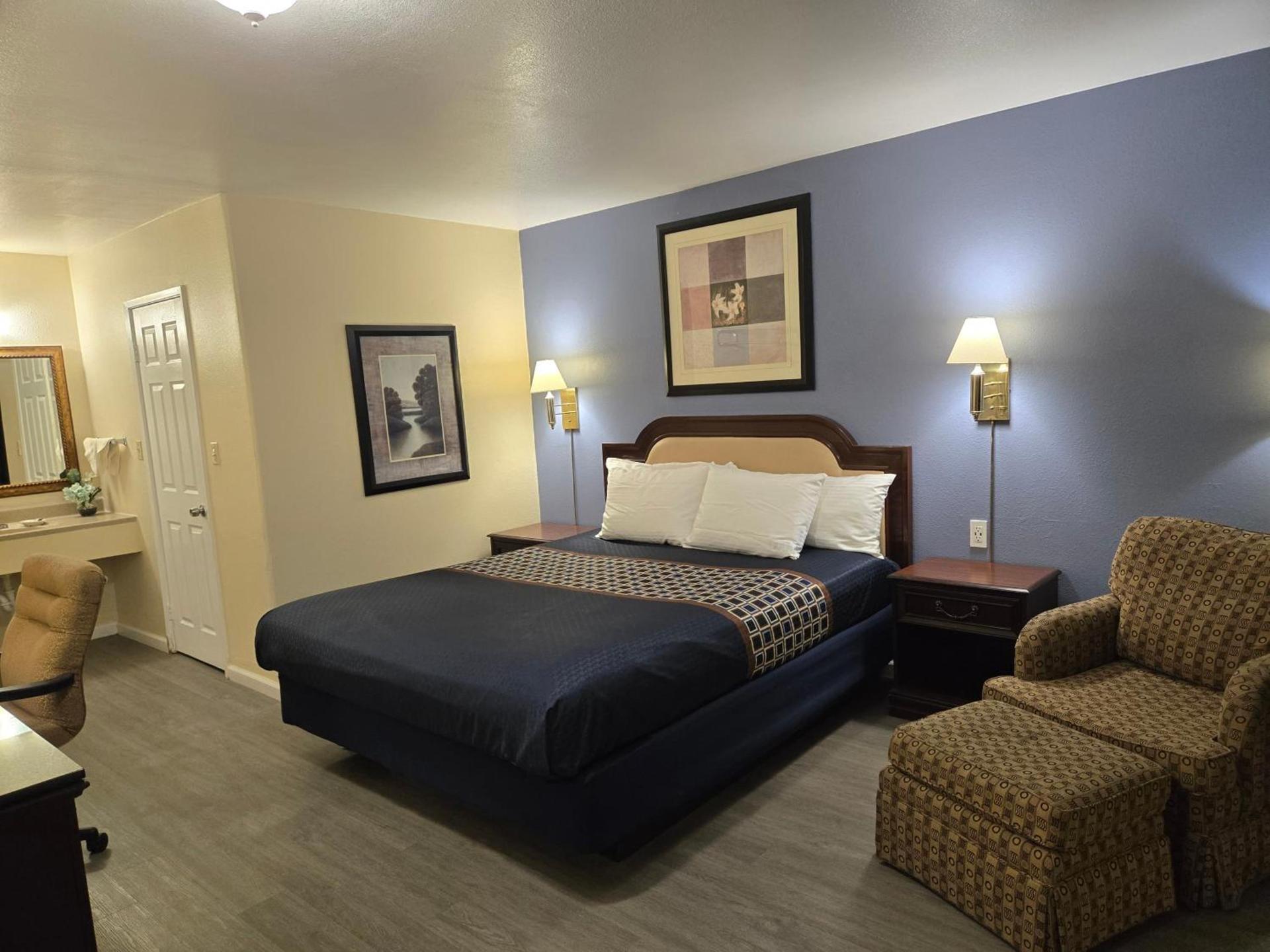 Rodeway Inn & Suites Blythe I-10 photo 29