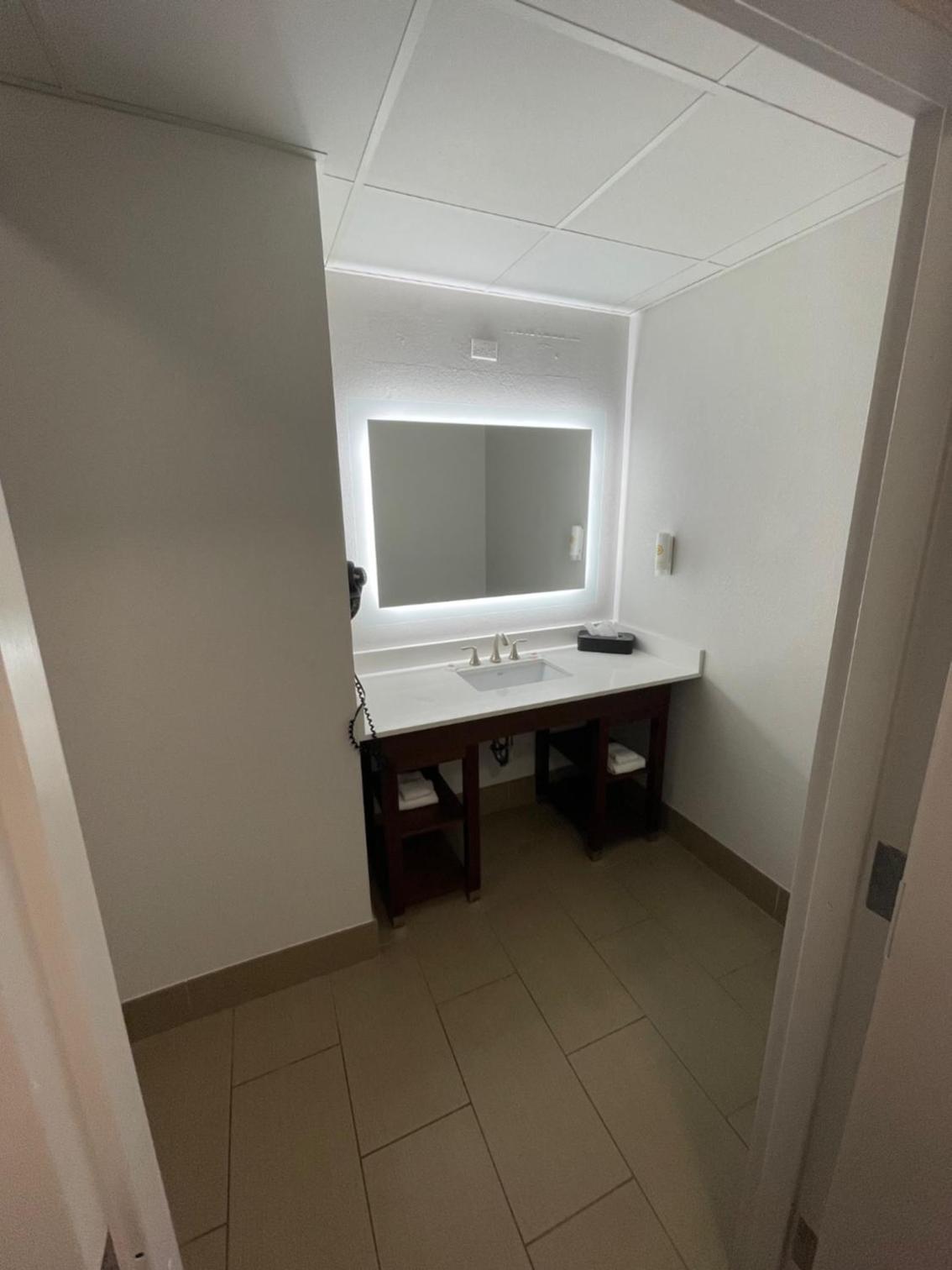 Comfort Suites Crossville photo 31