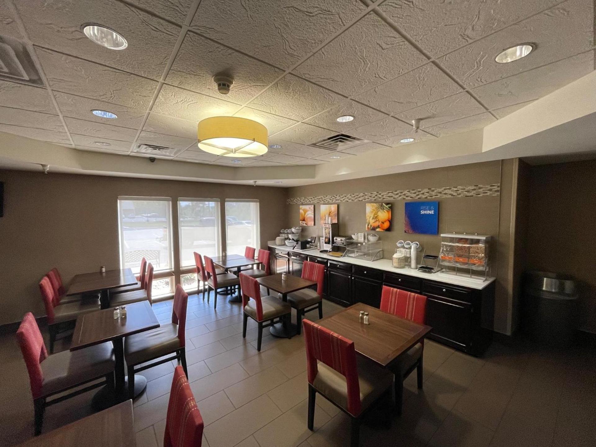 Comfort Suites Crossville photo 34