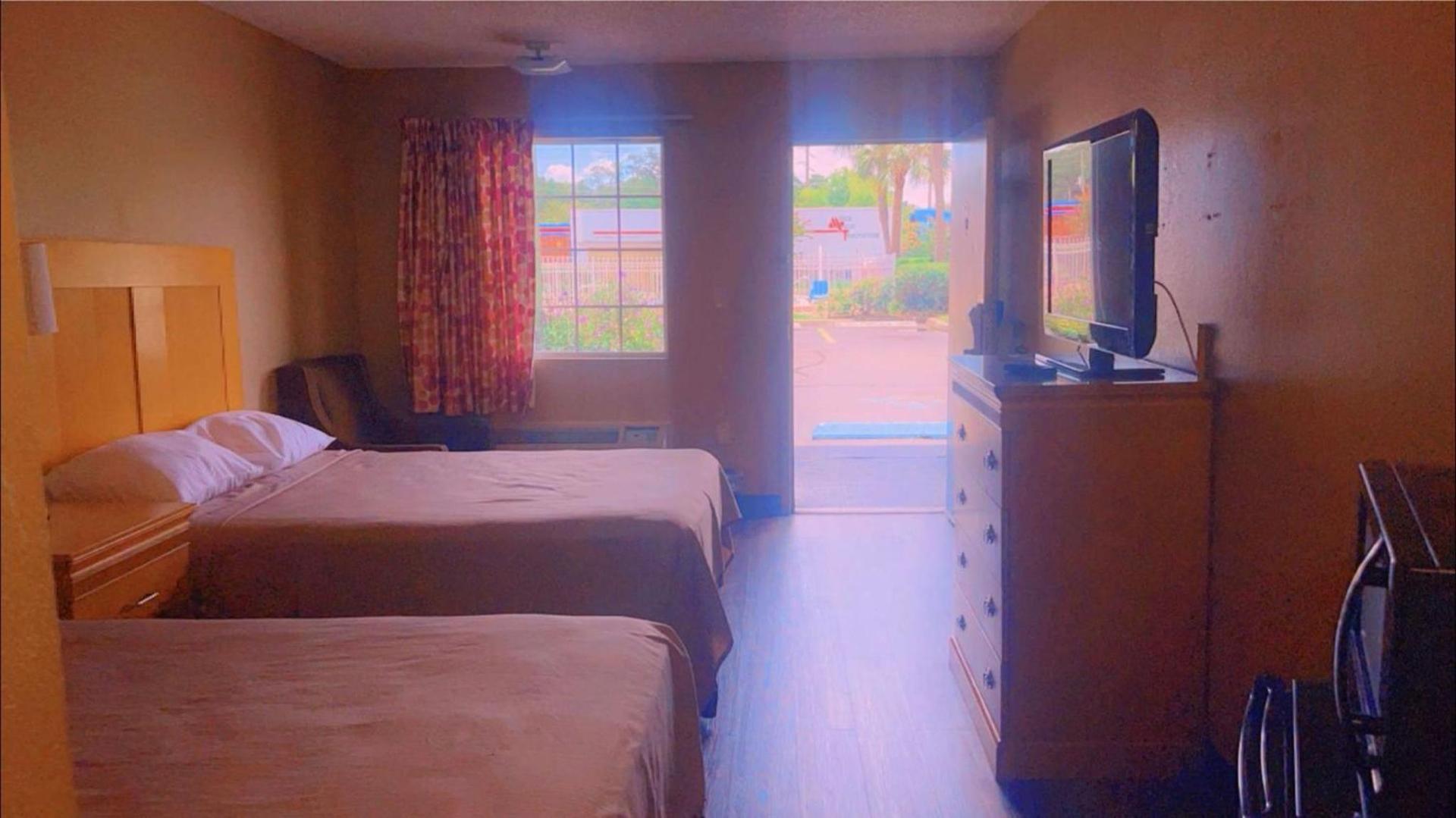 JAX INN photo 4