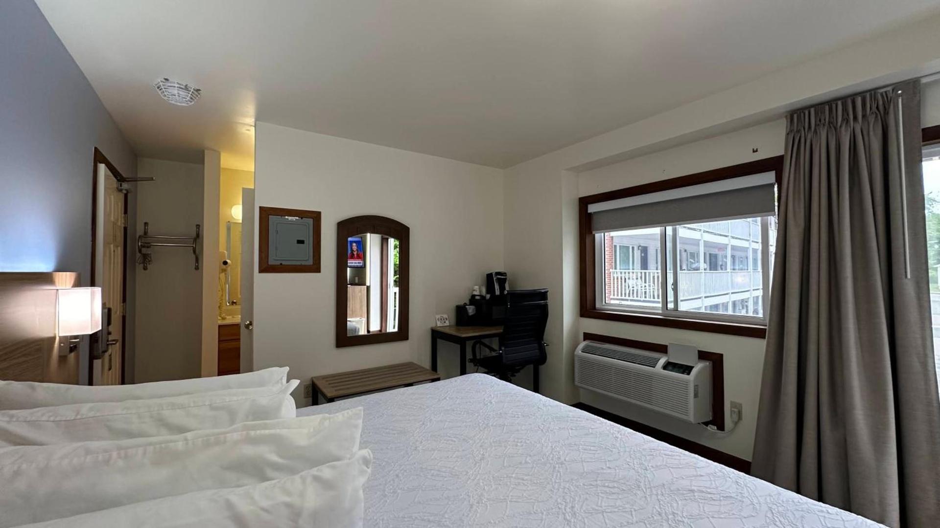 USA Inn photo 24