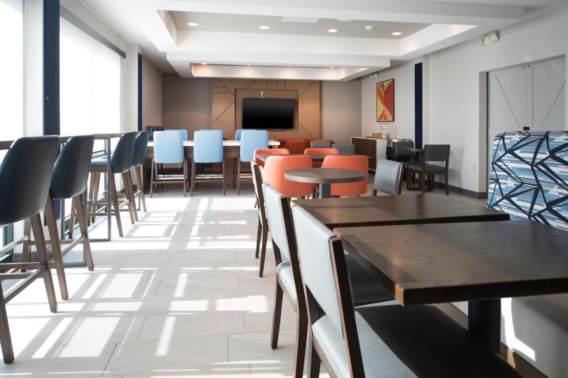 Holiday Inn Express Suites Little Rock West by IHG photo 30