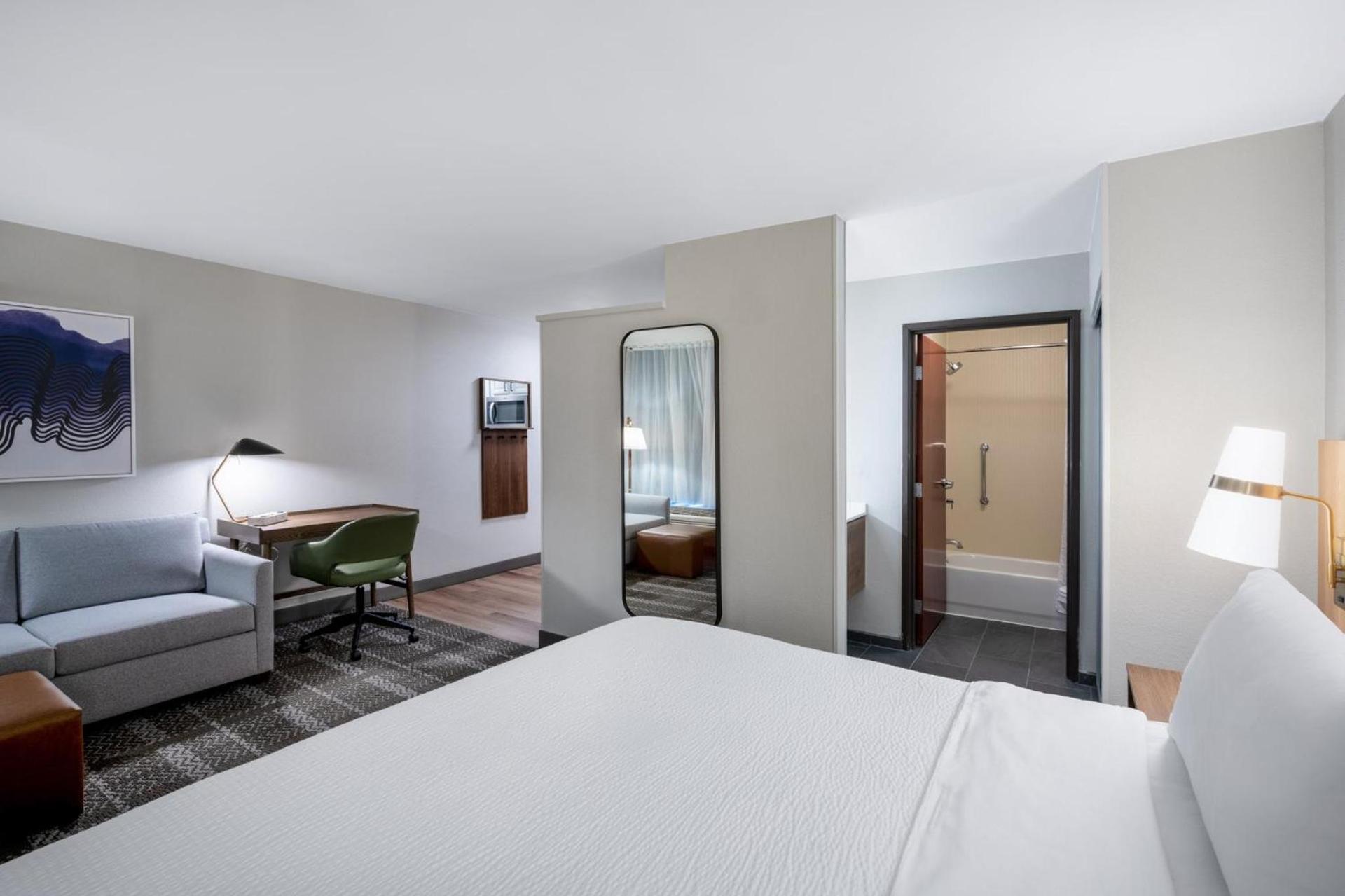Staybridge Suites West Des Moines by IHG photo 10
