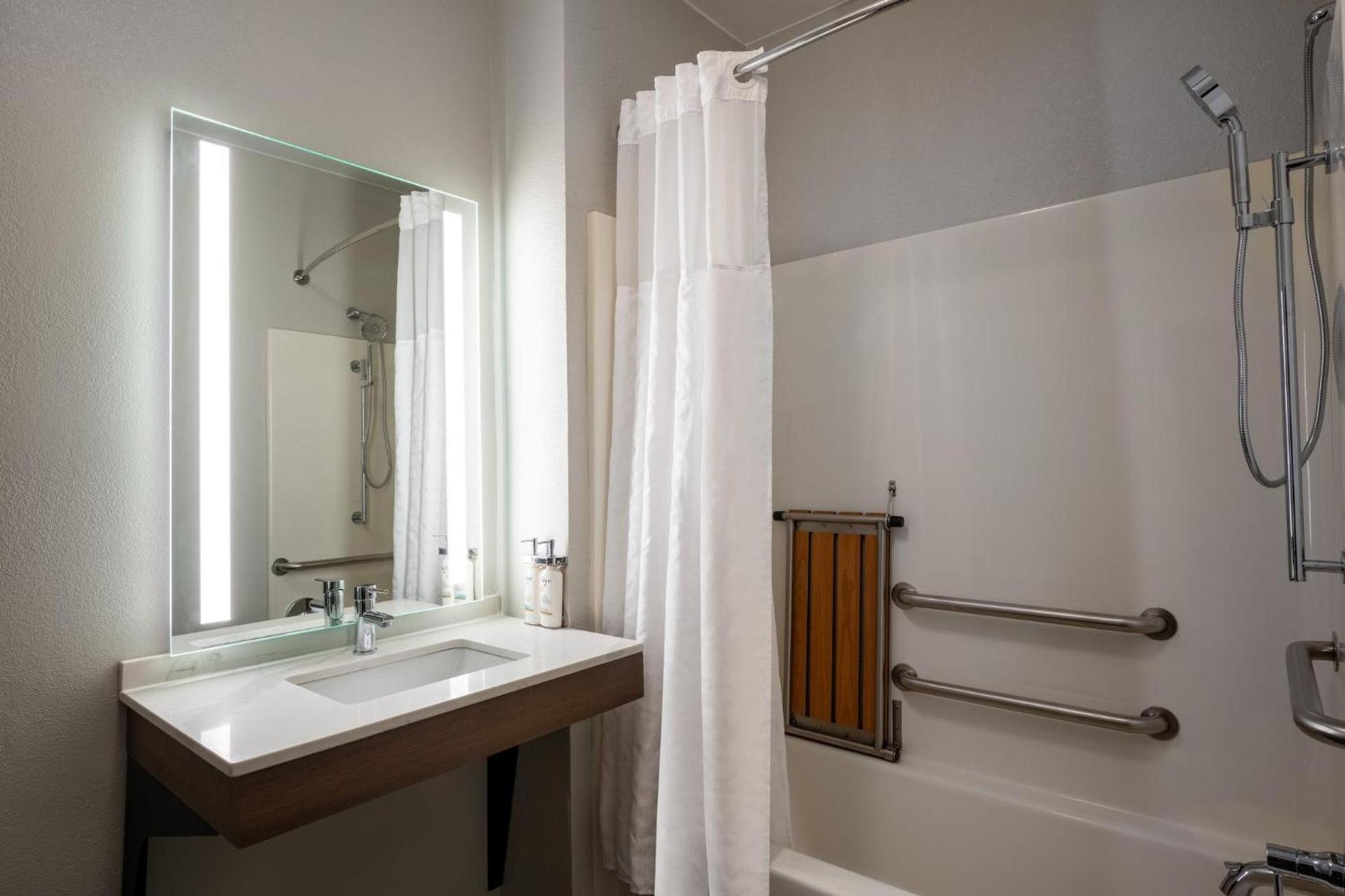 Staybridge Suites West Des Moines by IHG photo 13
