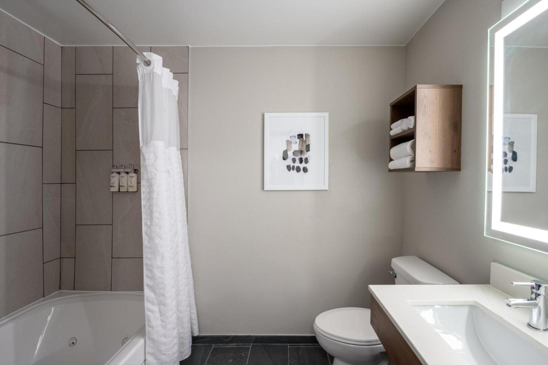 Staybridge Suites West Des Moines by IHG photo 14