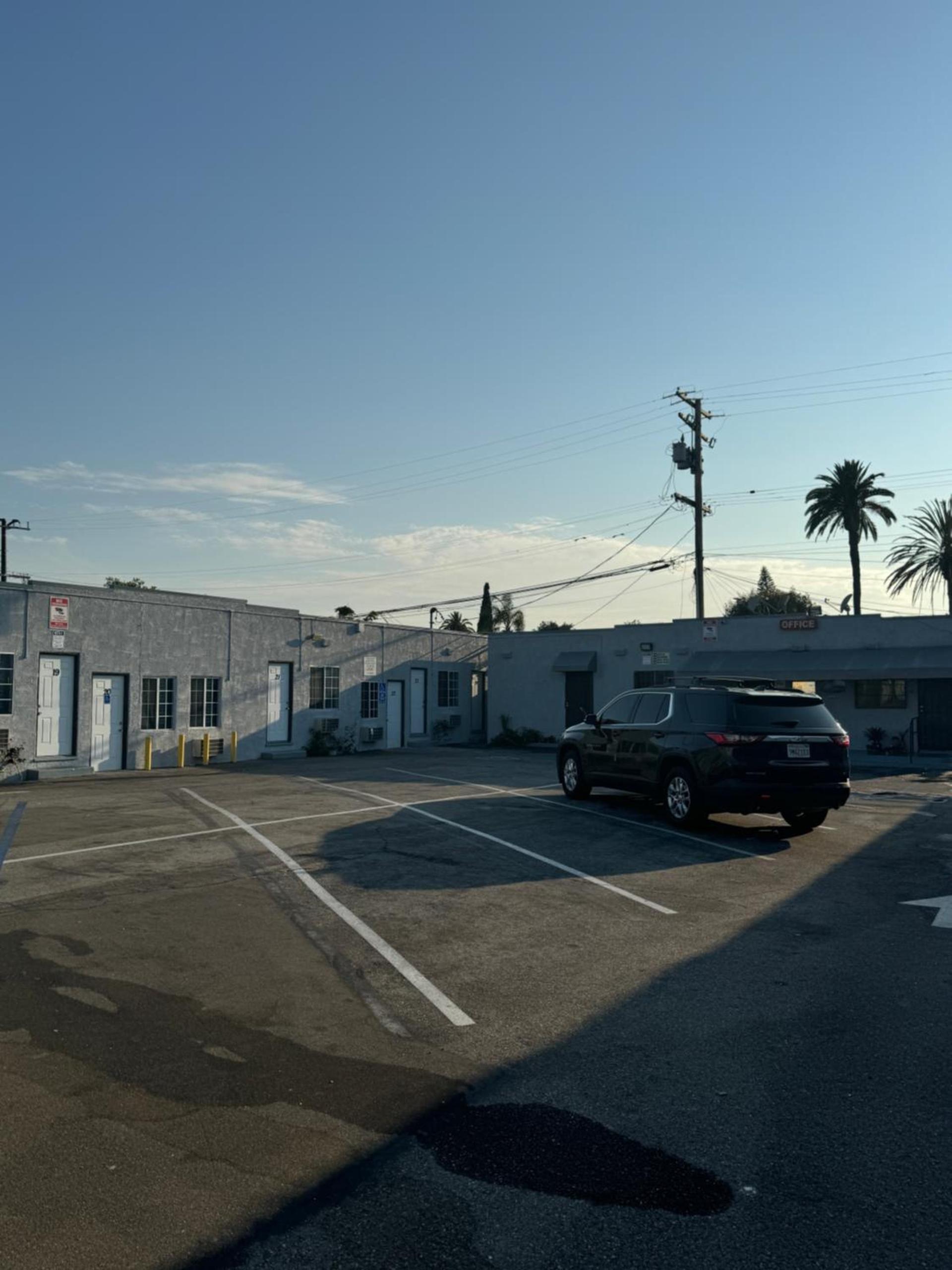 Monterey Motel photo 3