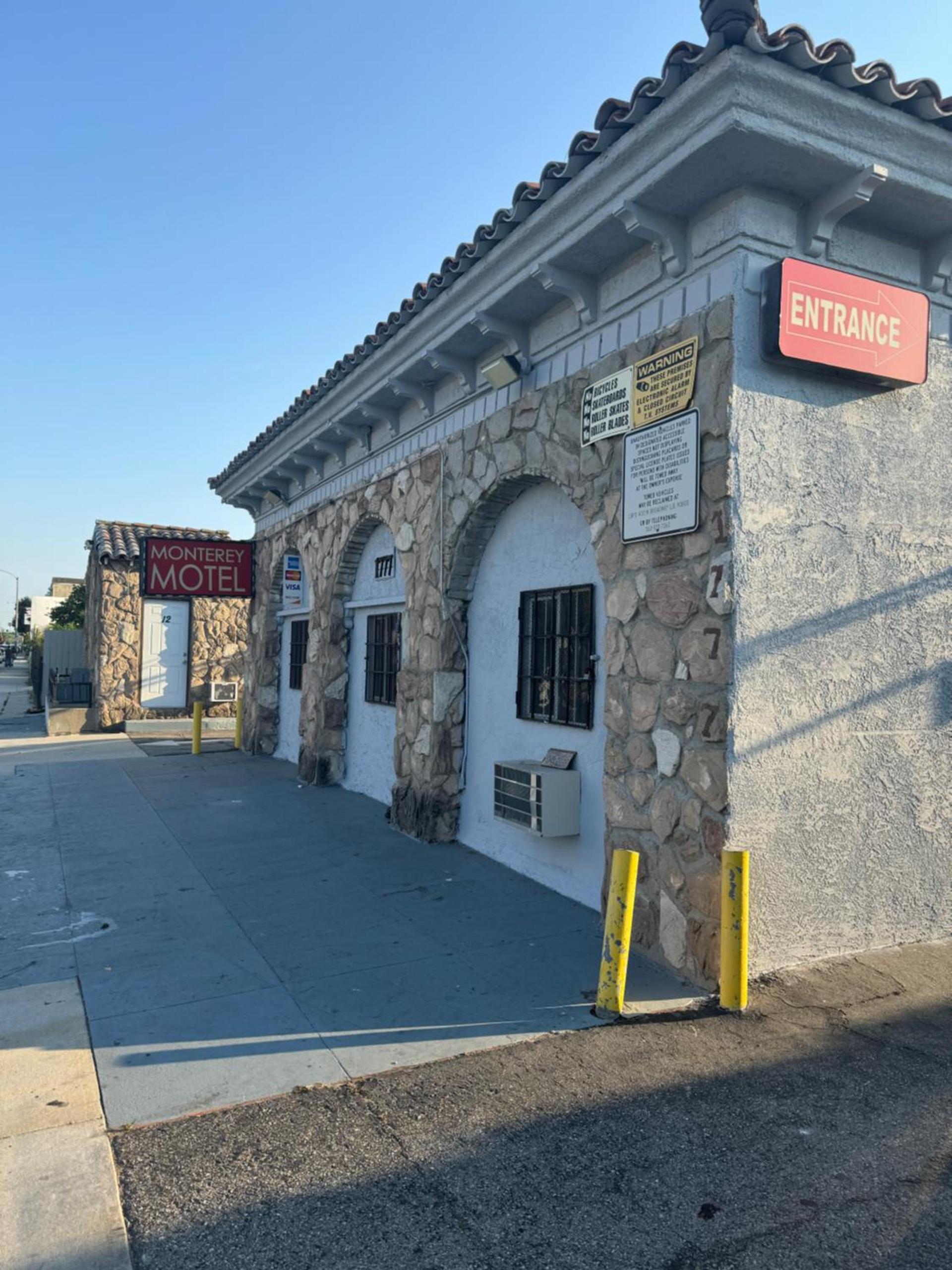 Monterey Motel photo 2