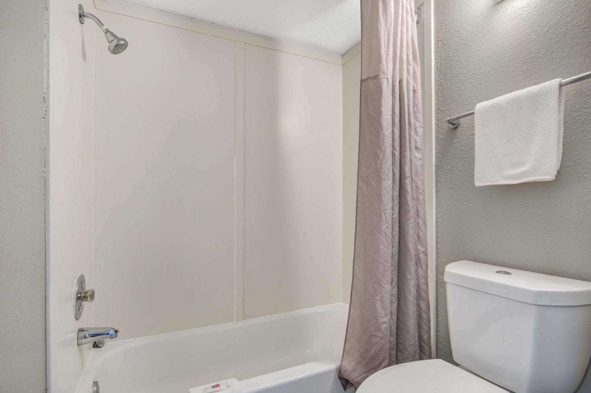 Motel 6-Lompoc, CA photo 16