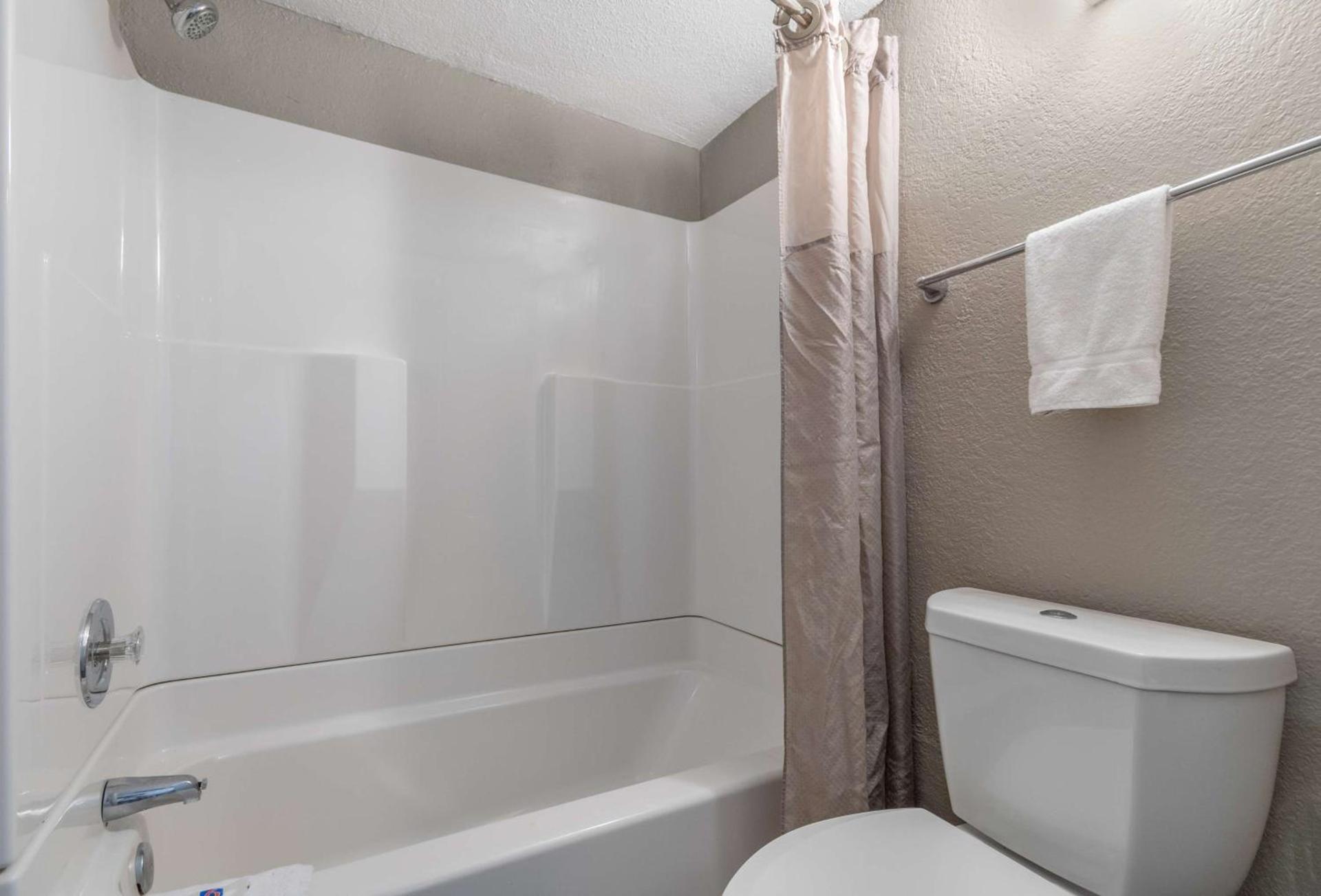 Motel 6-Lompoc, CA photo 17