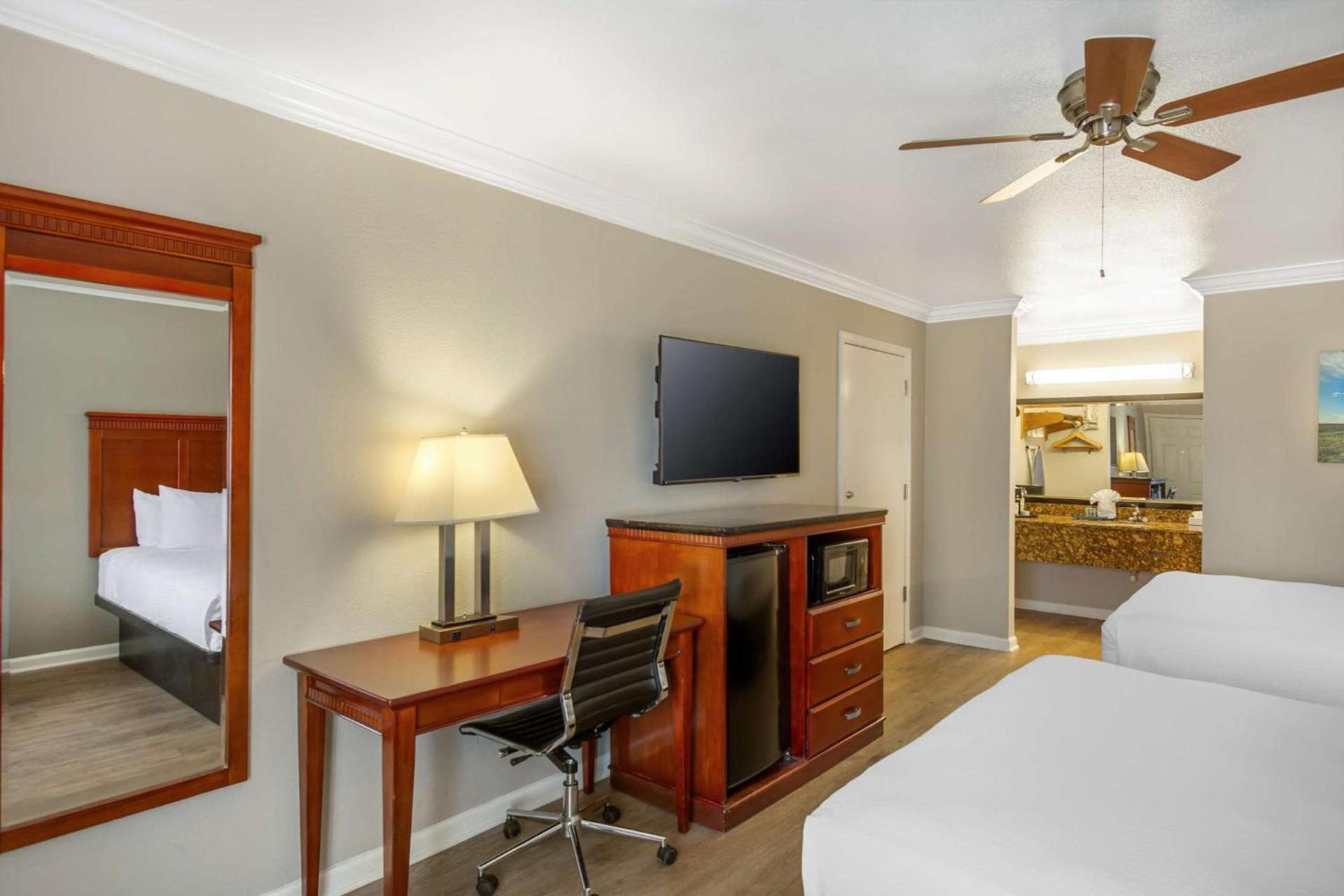 Best Western Heritage Inn photo 9