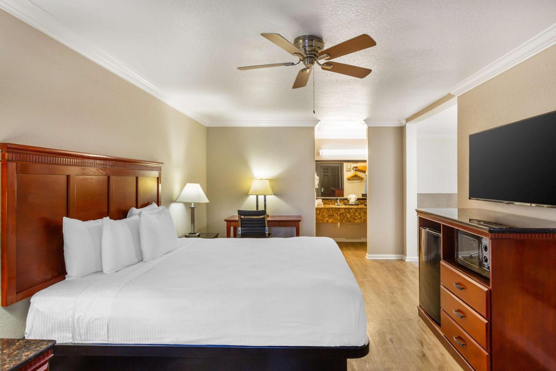 Best Western Heritage Inn photo 17