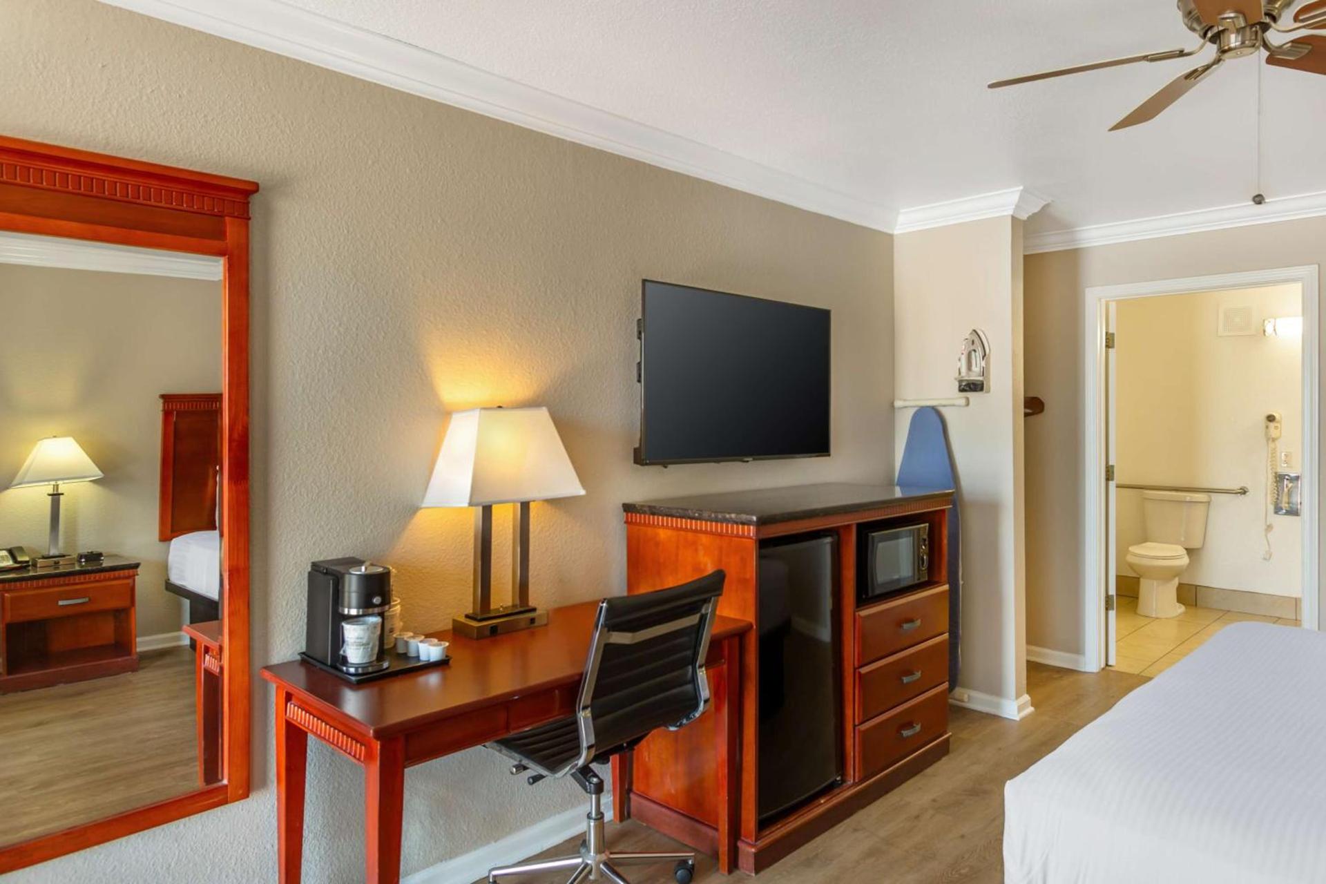 Best Western Heritage Inn photo 16