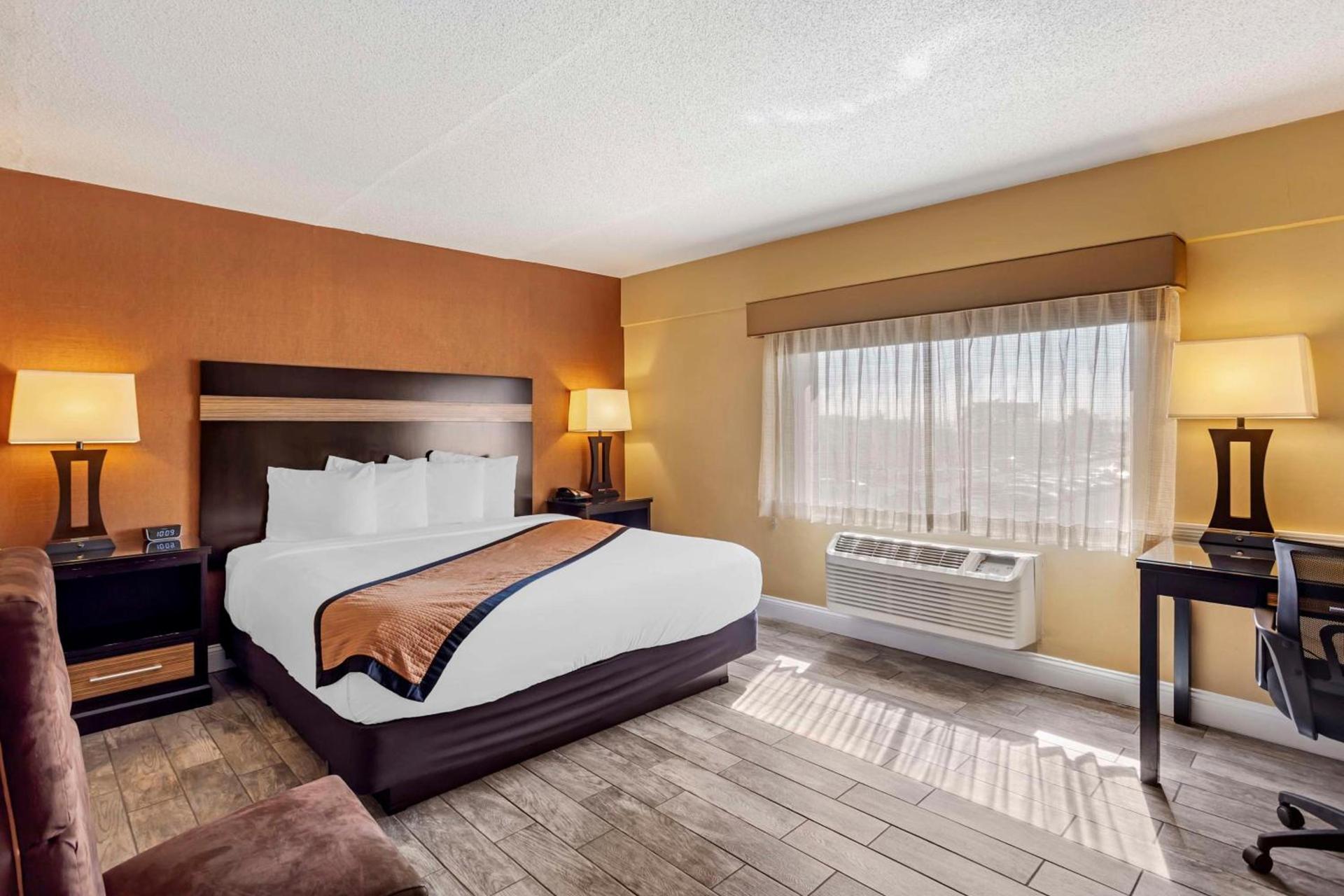 Aiden by Best Western Newark Airport photo 17