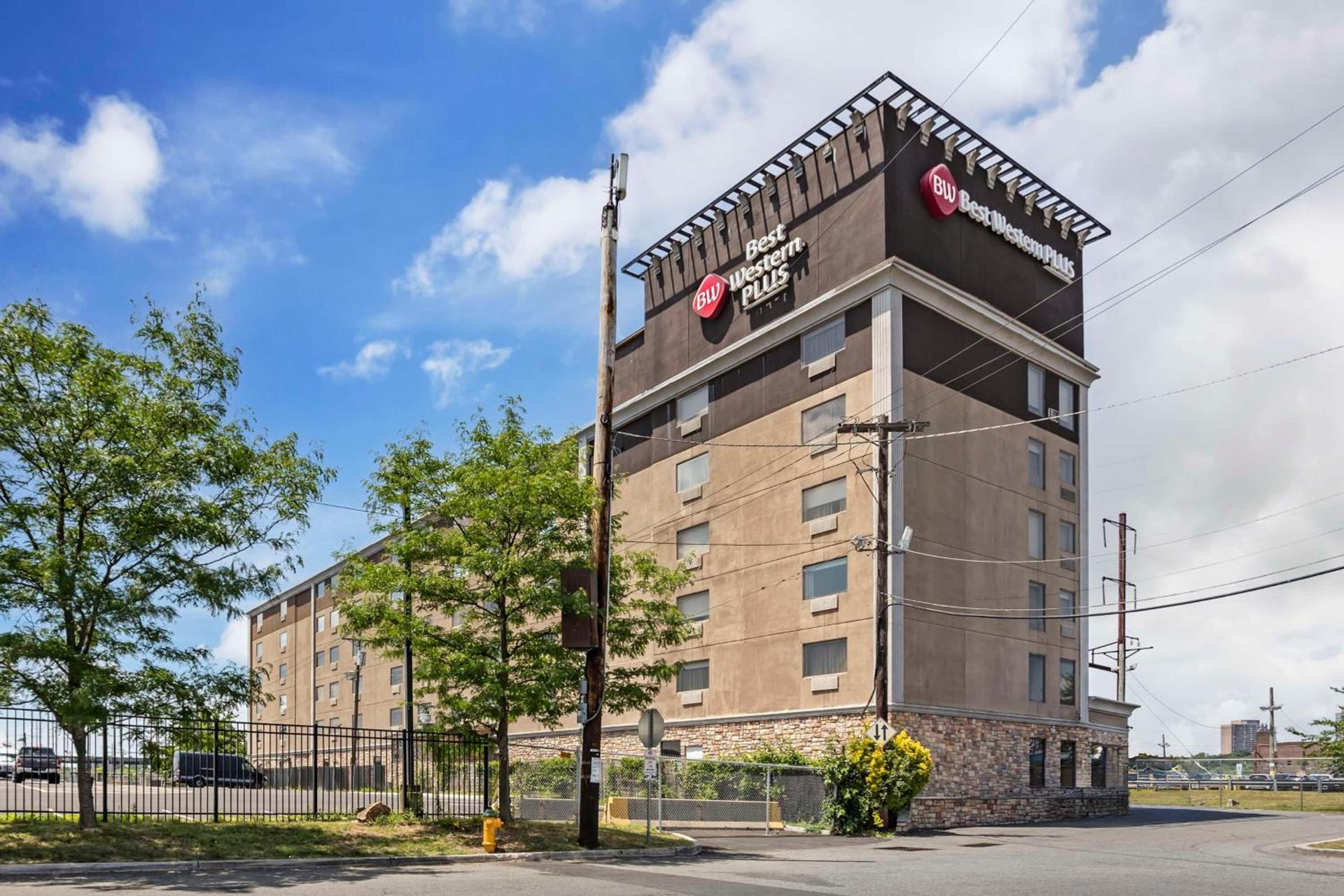 Aiden by Best Western Newark Airport photo 45
