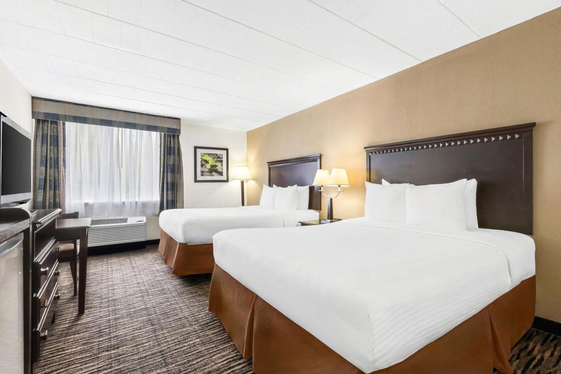Best Western Hazlet Inn photo 2