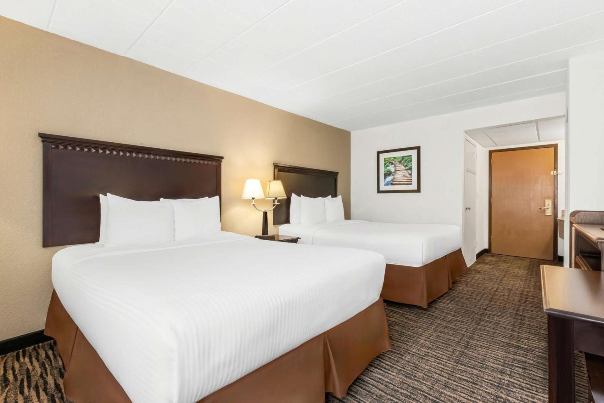 Best Western Hazlet Inn photo 15