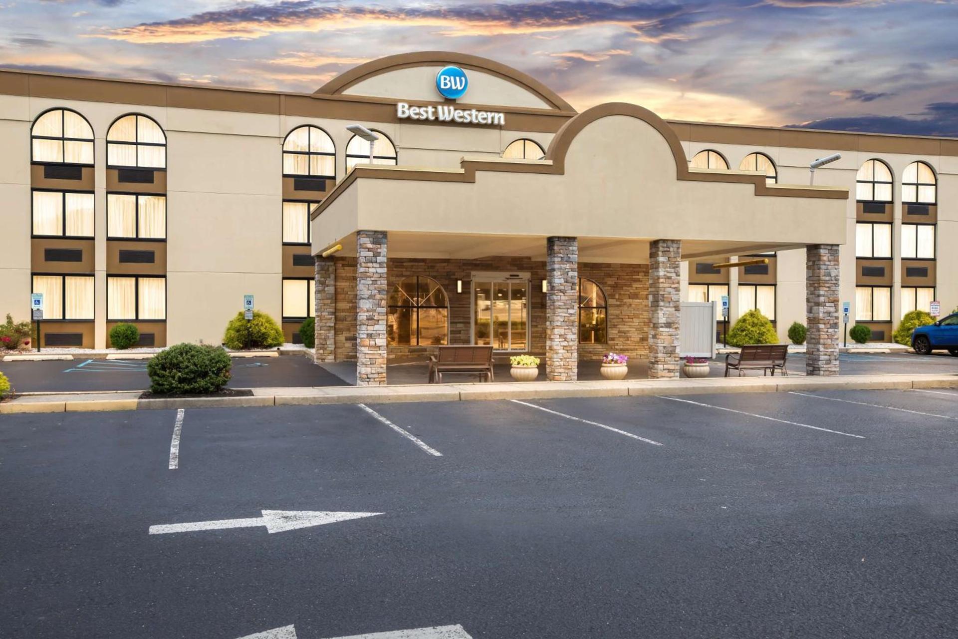 Best Western Hazlet Inn photo 17