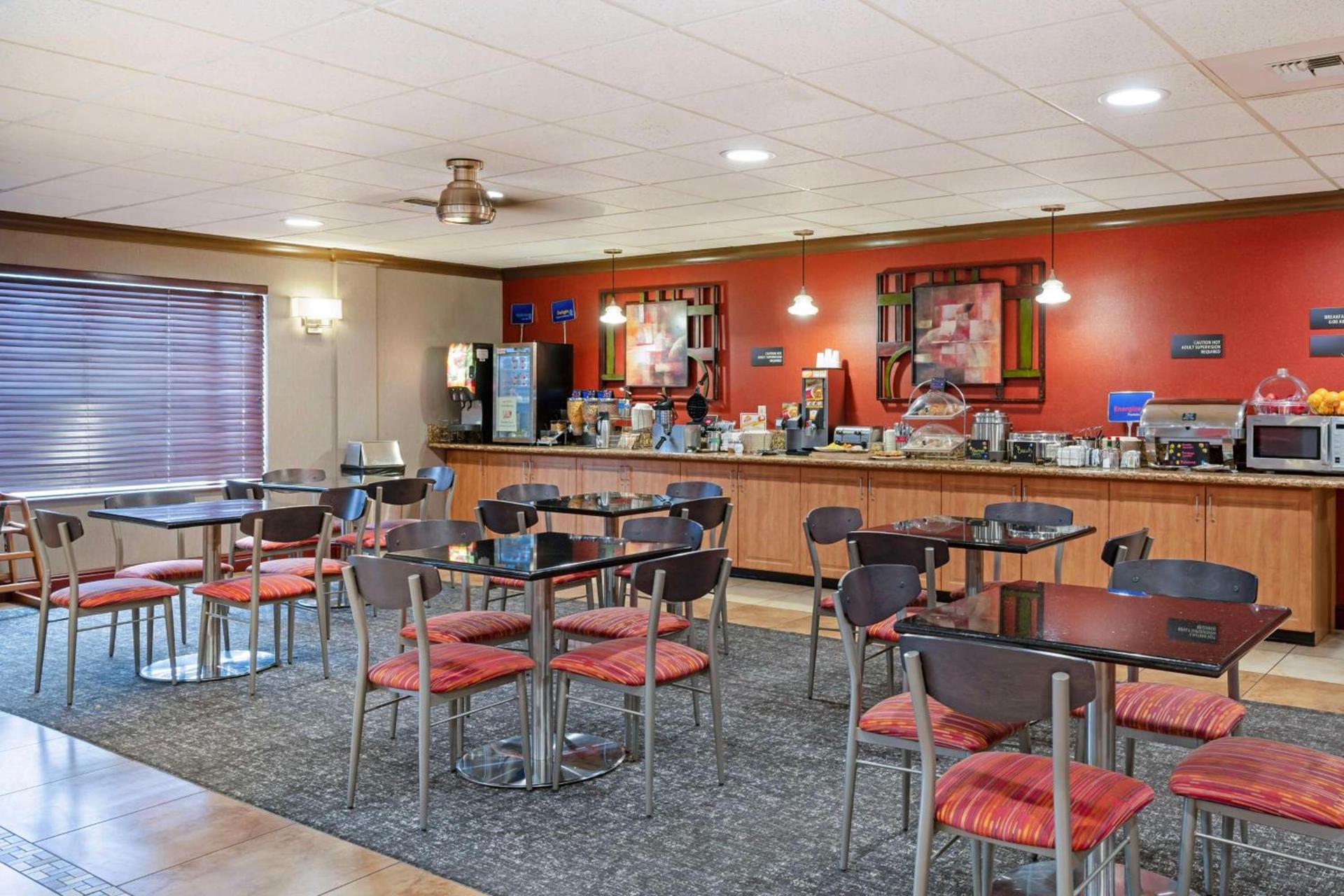 Best Western Cascade Inn & Suites photo 6