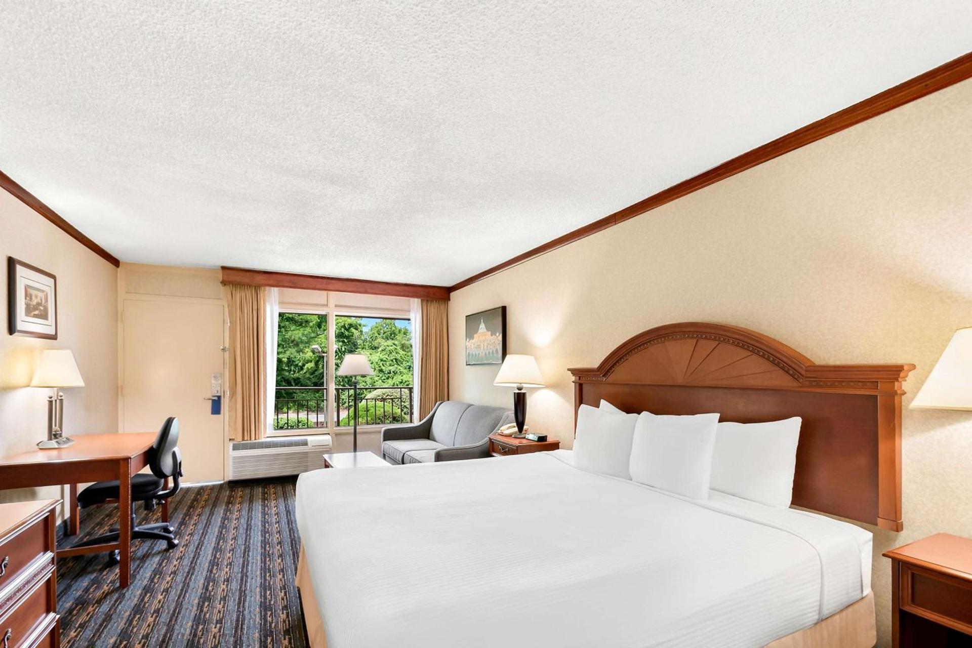 Best Western Fairfax City photo 9